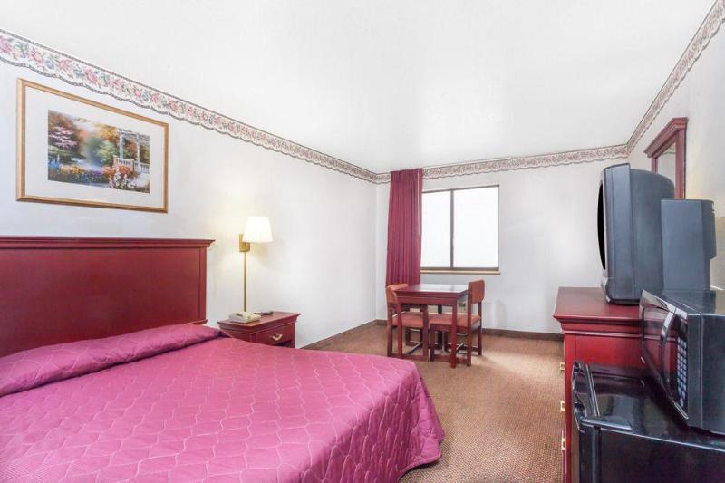 Super 8 Morristown East Downtown Hotel Kültér fotó